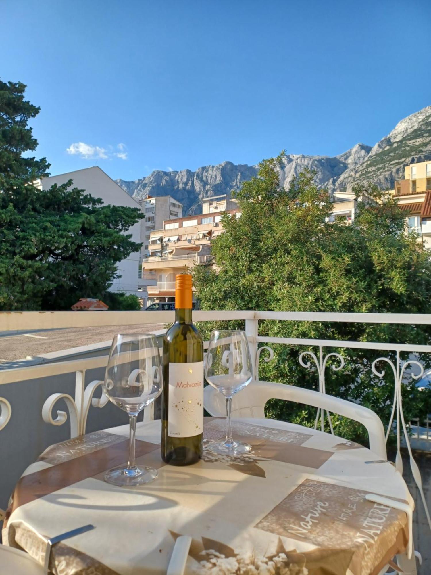 Apartments Emilija Makarska Esterno foto