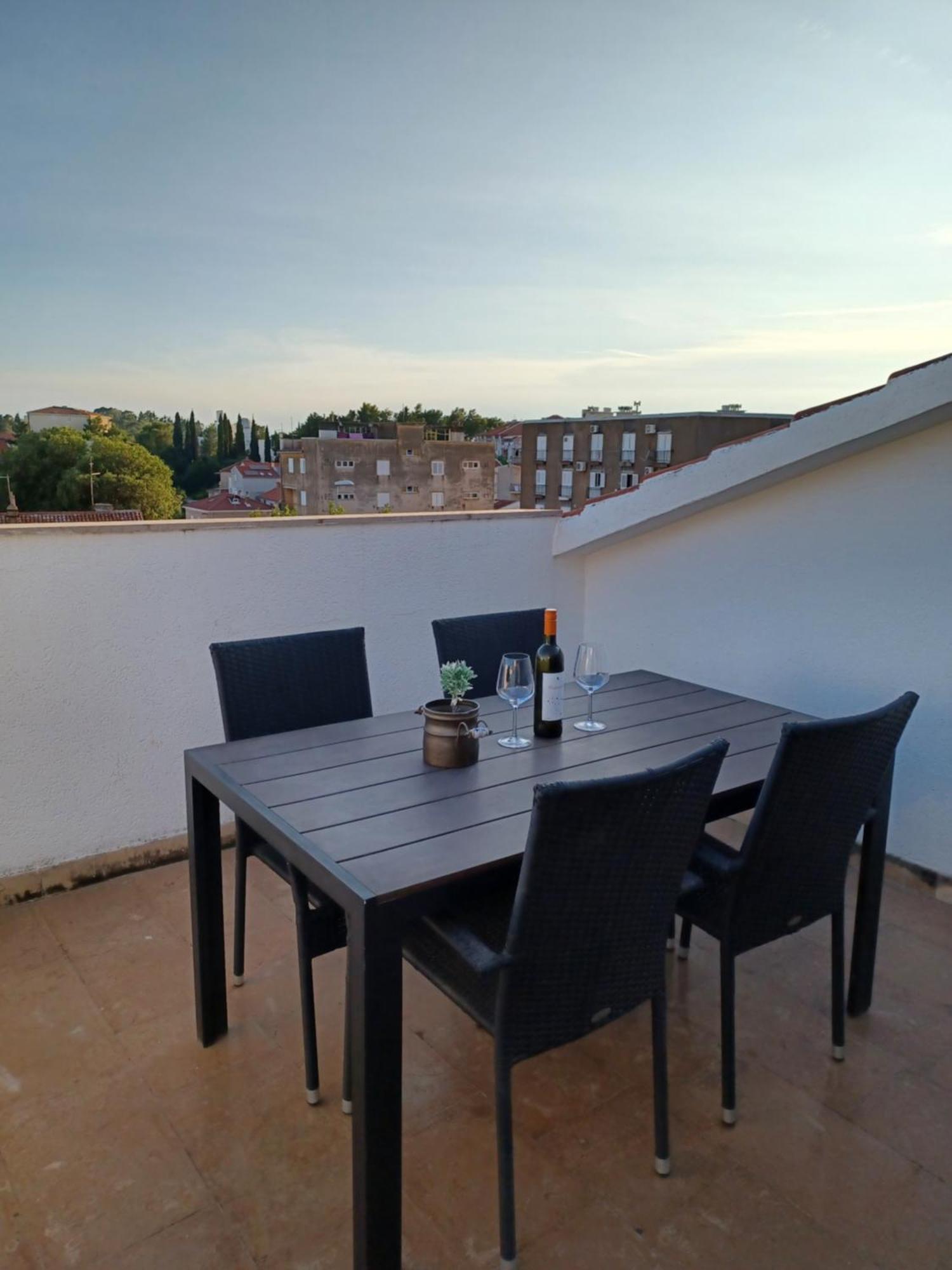 Apartments Emilija Makarska Esterno foto