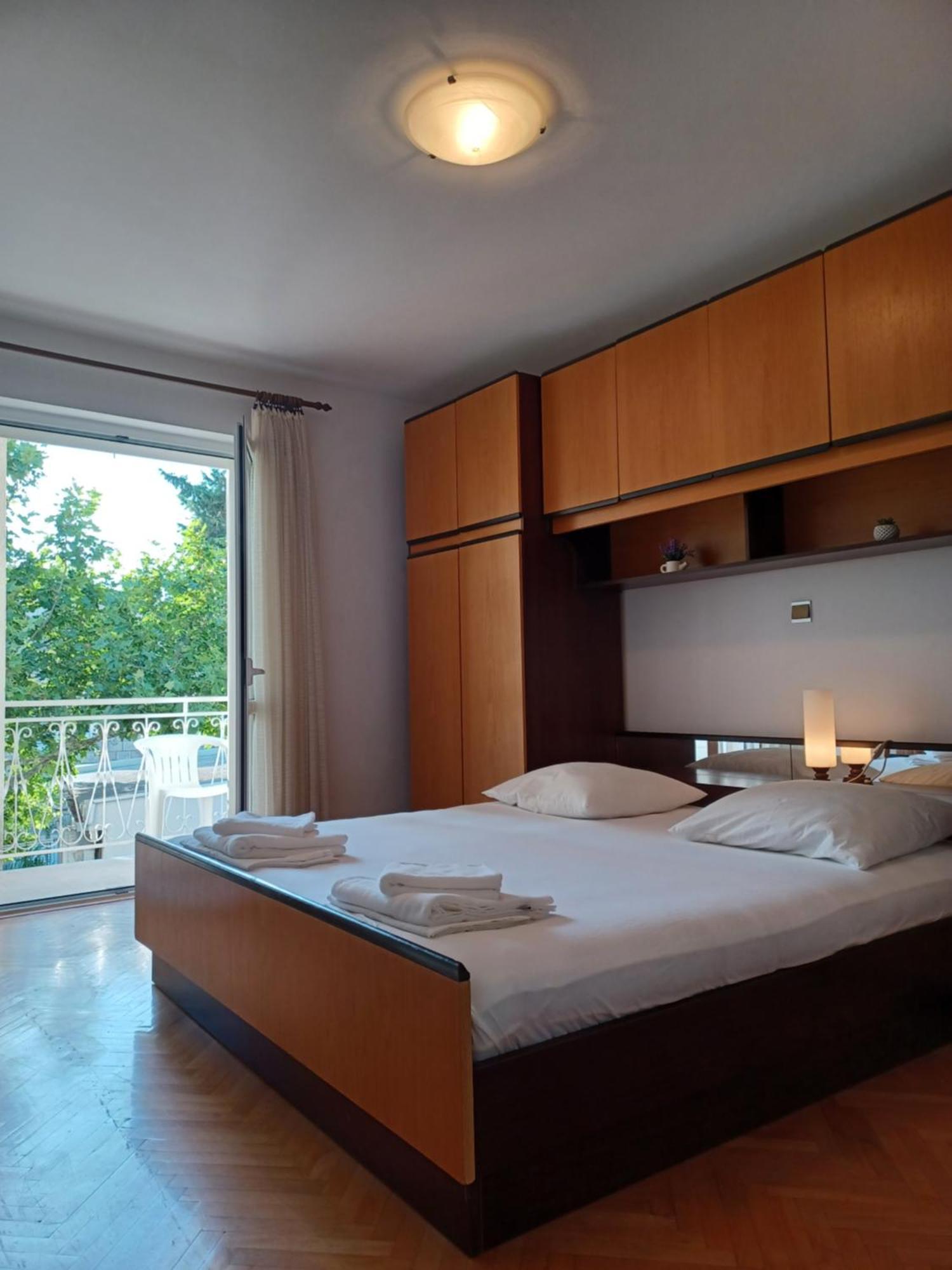 Apartments Emilija Makarska Esterno foto
