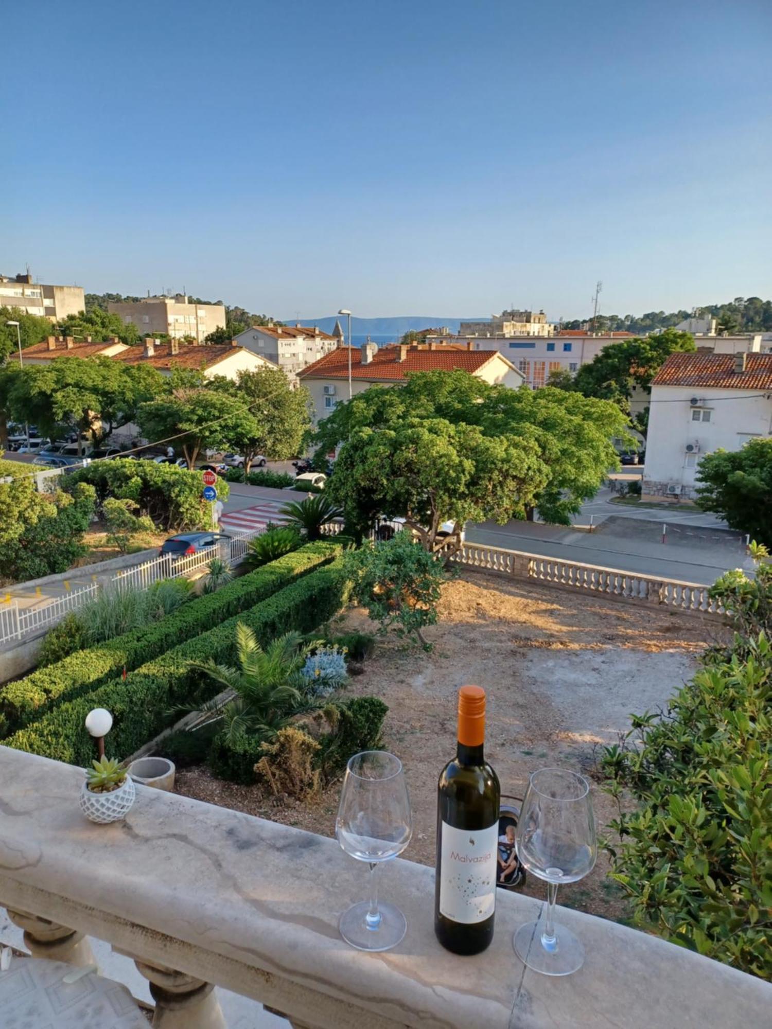 Apartments Emilija Makarska Esterno foto