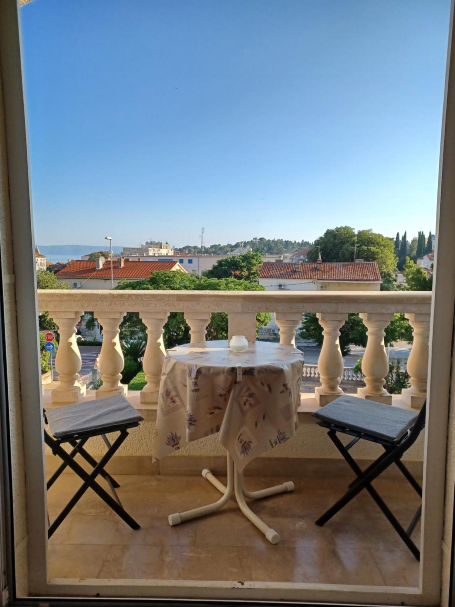 Apartments Emilija Makarska Camera foto